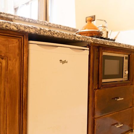 La Terrassa Appartement Climatise Азру Екстериор снимка